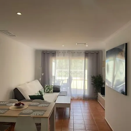 Nova Golf, Met & Appartement Oliva